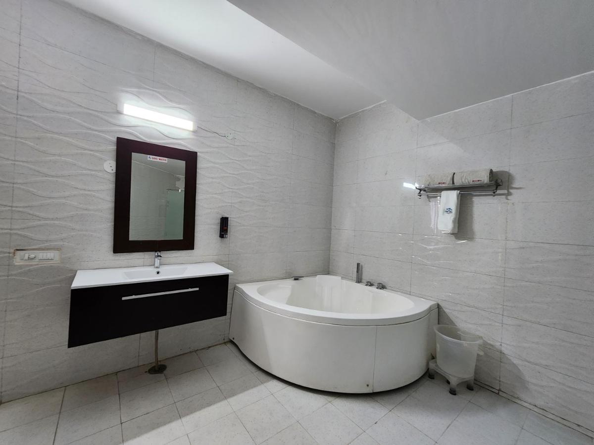 Hotel Bliss Kasauli Bagian luar foto