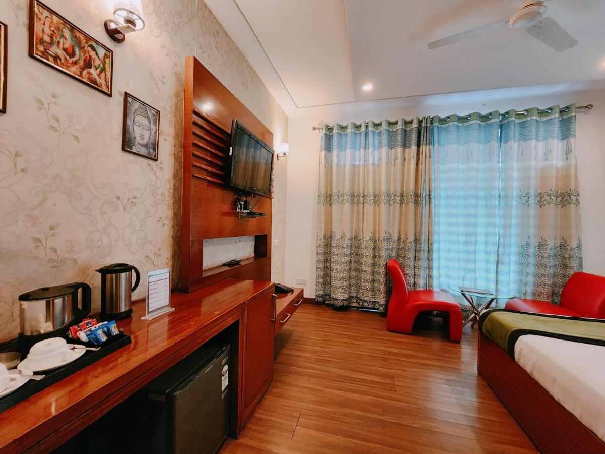 Hotel Bliss Kasauli Bagian luar foto